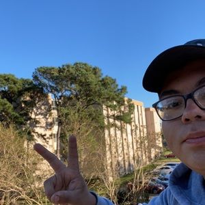 Meet your Posher, Efrain aachen